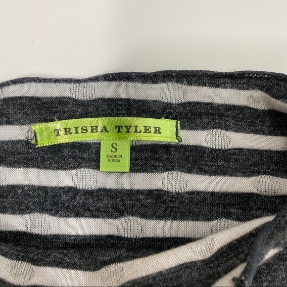 Trisha Tyler S Polka Dots Long Sleeve Knit Top - Picture 12 of 13